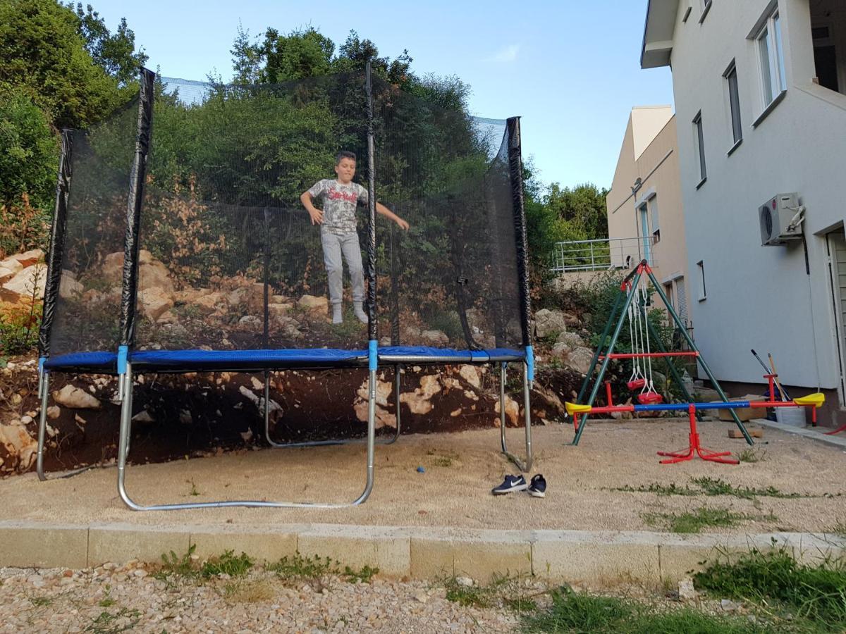 Apartmani Vila Ebra Utjeha Zewnętrze zdjęcie