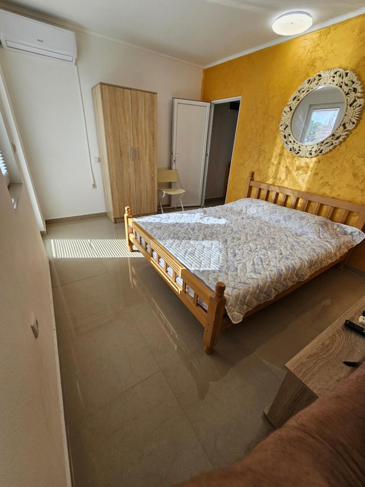 Apartmani Vila Ebra Utjeha Zewnętrze zdjęcie
