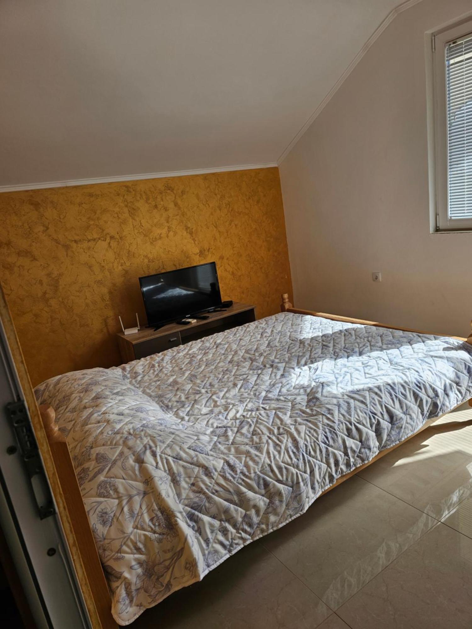 Apartmani Vila Ebra Utjeha Zewnętrze zdjęcie