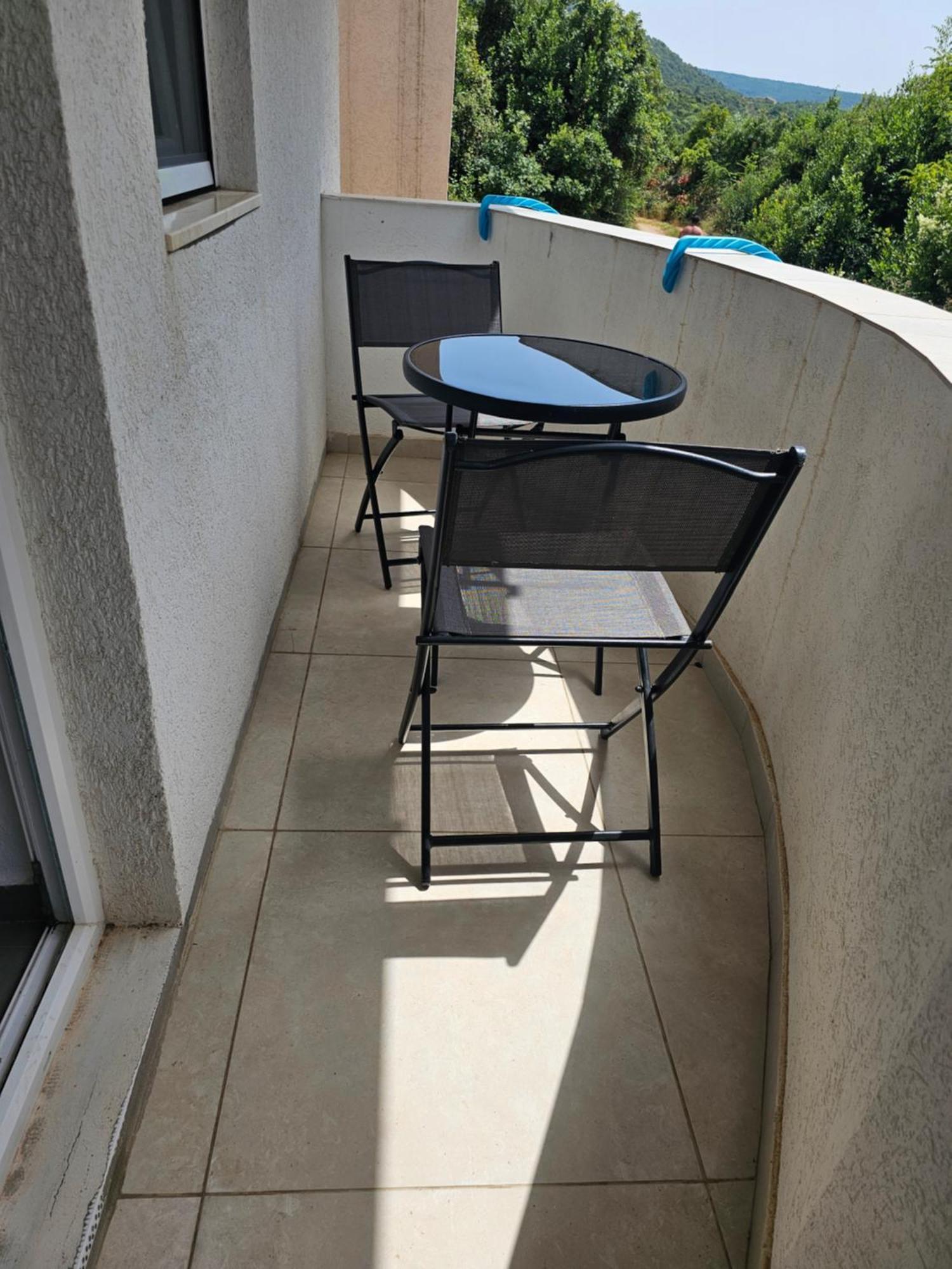 Apartmani Vila Ebra Utjeha Zewnętrze zdjęcie